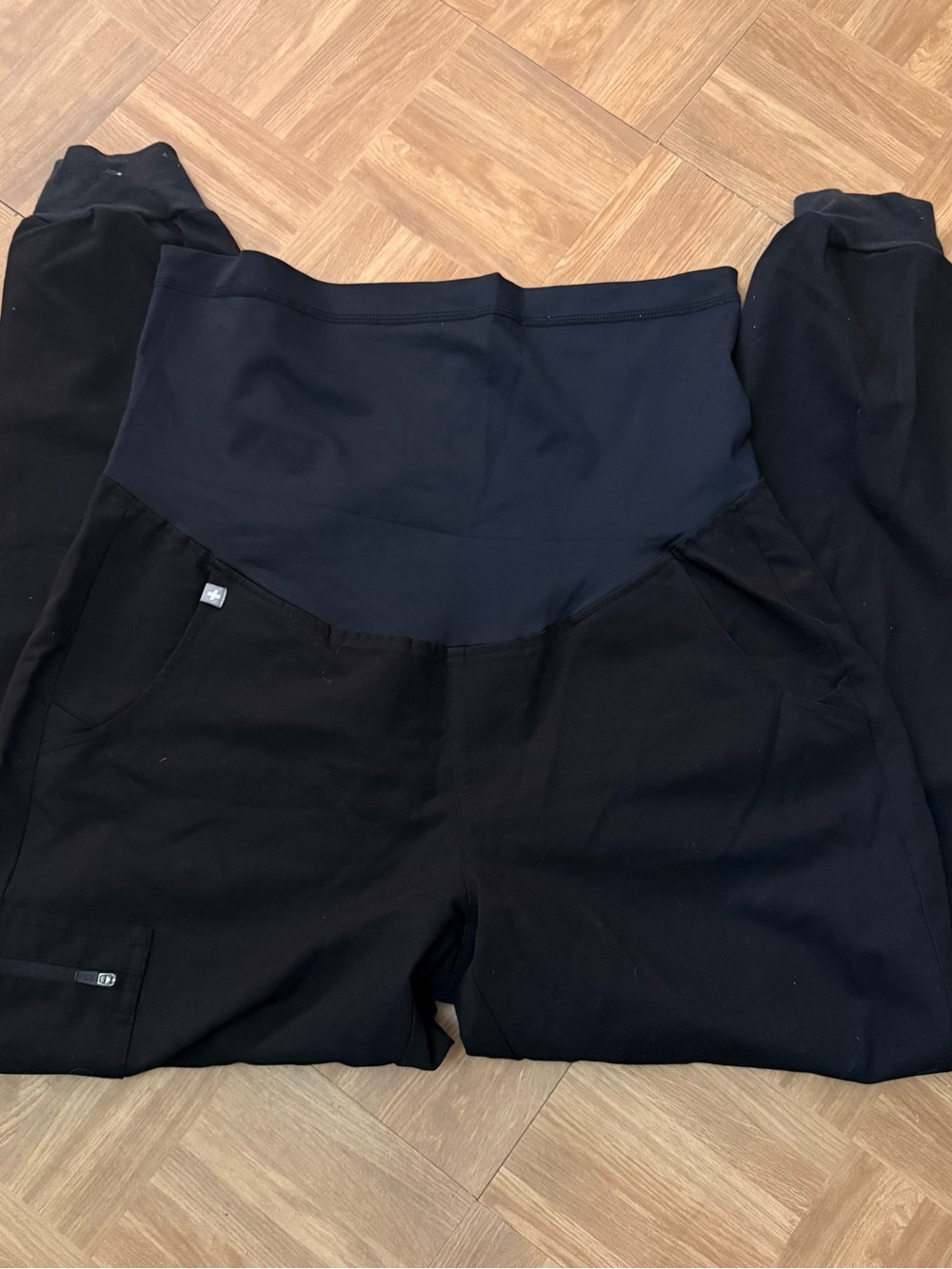 Black Figs Zamora Maternity Jogger Scrub Pants